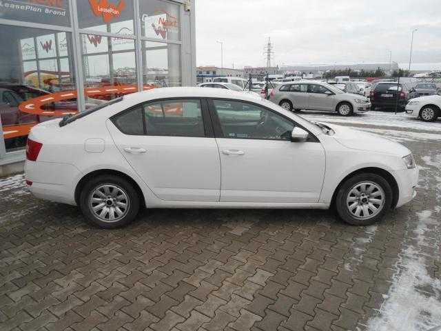 Škoda Octavia hatchback 77kW nafta 201410