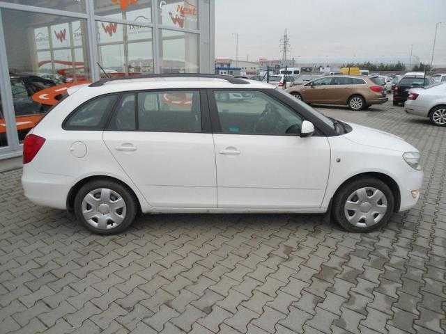 Škoda Fabia kombi 63kW benzin 201210