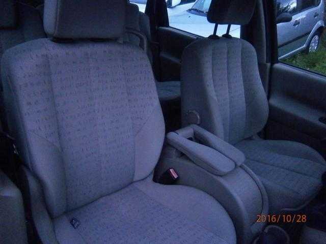 Renault Scénic MPV 88kW nafta 2005