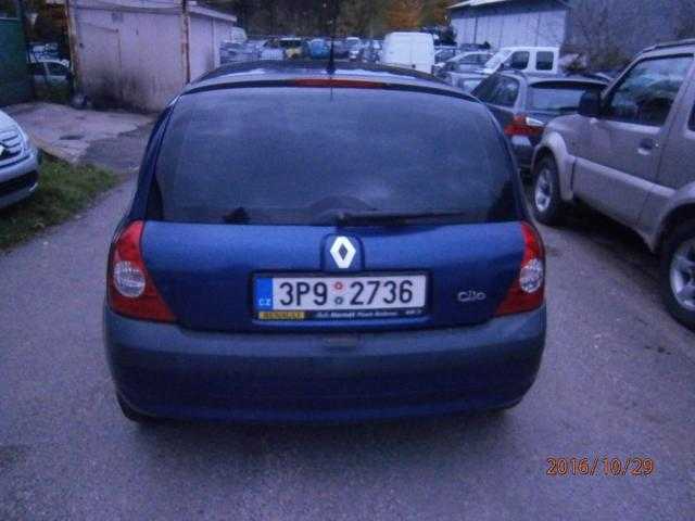 Renault Clio hatchback 0kW nafta 2002