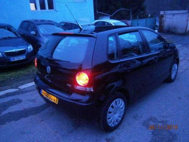 Volkswagen Polo hatchback 59kW nafta 2006