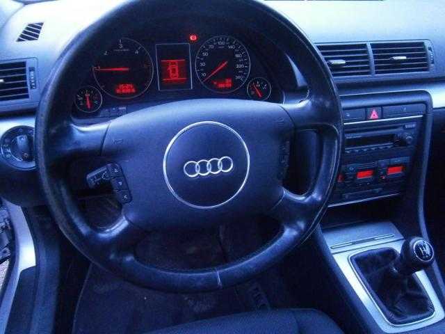 Audi A4 kombi 85kW nafta 2004