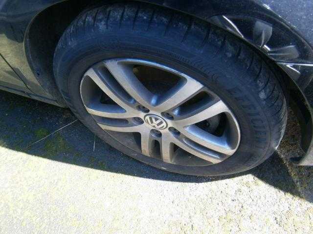 Volkswagen Golf hatchback 103kW nafta 2009