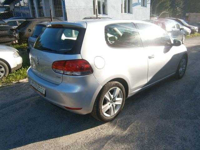 Volkswagen Golf hatchback 81kW nafta 2010