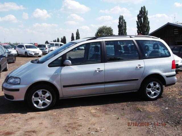 Seat Alhambra MPV 85kW nafta 2001