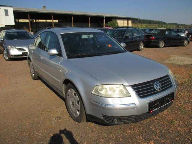 Volkswagen Passat sedan 142kW benzin 2001