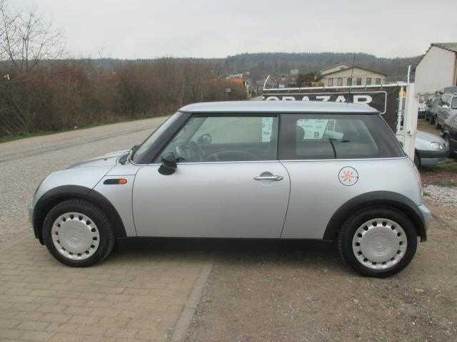 Mini One kupé 66kW benzin 2002