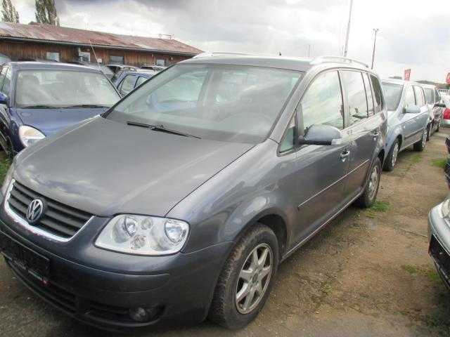 Volkswagen Touran MPV 103kW nafta 2004