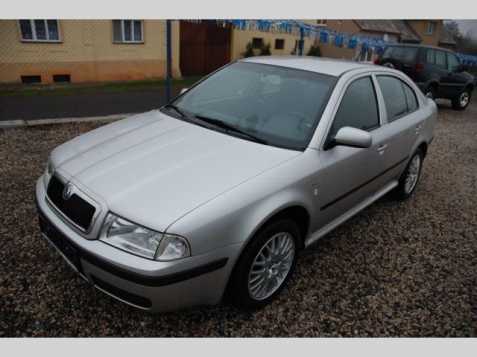 Škoda Octavia sedan 81kW nafta 200401