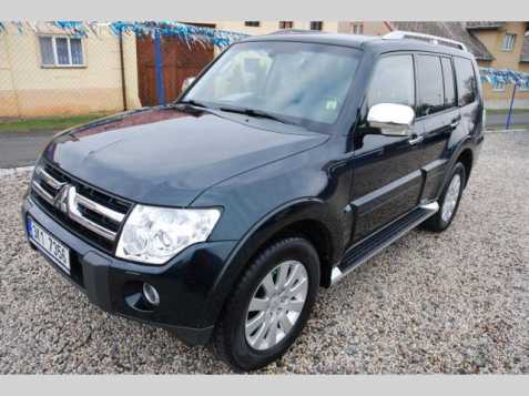 Mitsubishi Pajero kombi 121kW nafta 200903