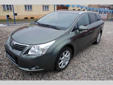 Toyota Avensis kombi 93kW nafta 201111