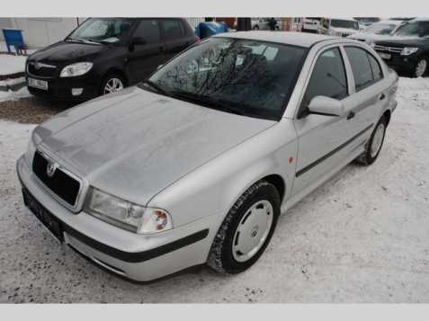 Škoda Octavia sedan 74kW benzin 200001