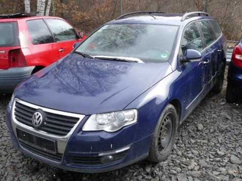 Volkswagen Passat kombi 103kW nafta 200701