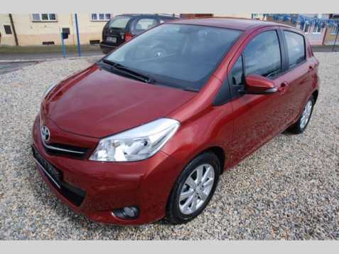 Toyota Yaris hatchback 51kW benzin 201207