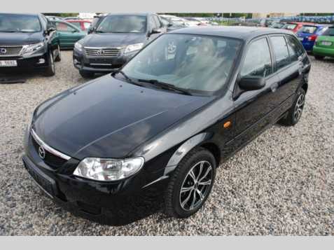 Mazda 323 hatchback 74kW nafta 200106