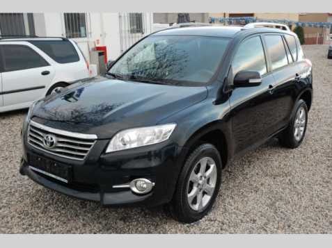 Toyota RAV4 SUV 110kW nafta 201101