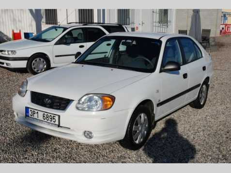 Hyundai Accent hatchback 62kW nafta 200311