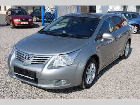 Toyota Avensis kombi 108kW benzin 201108