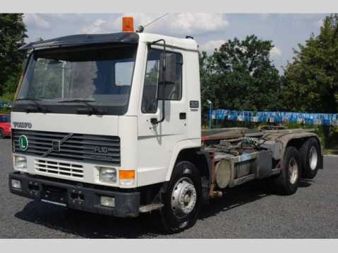 Volvo FL 10-320/6x2 NOSIČ KONTEJNERŮ pro přepravu kontejnerů 235kW nafta 199604