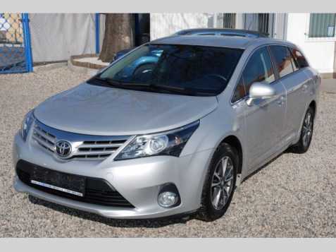 Toyota Avensis kombi 112kW benzin 201201