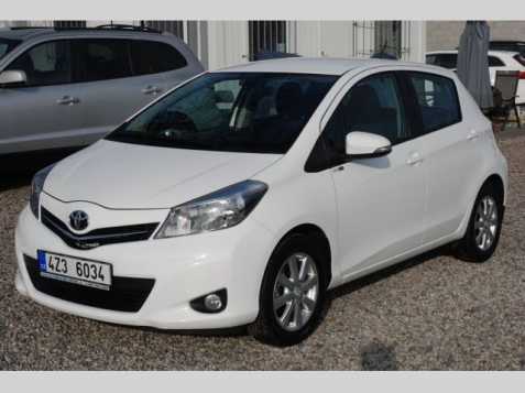 Toyota Yaris hatchback 51kW benzin 201309