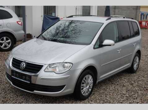 Volkswagen Touran MPV 103kW nafta 200902