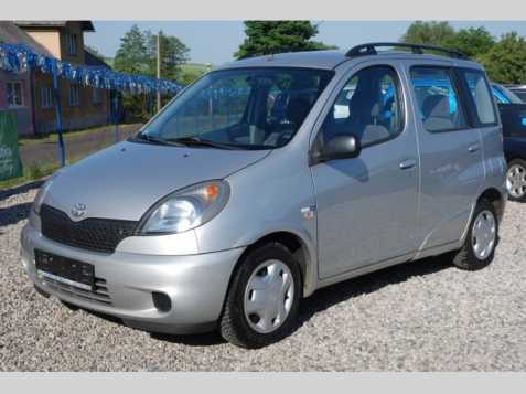 Toyota Yaris hatchback 63kW benzin 200009