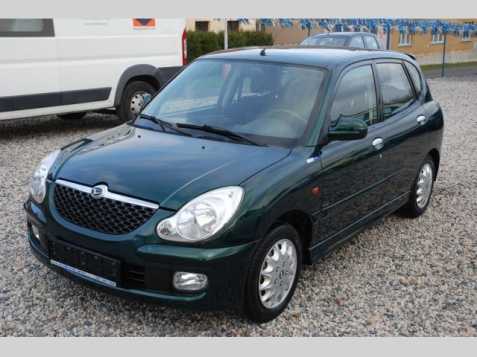 Daihatsu Sirion hatchback 75kW benzin 200403