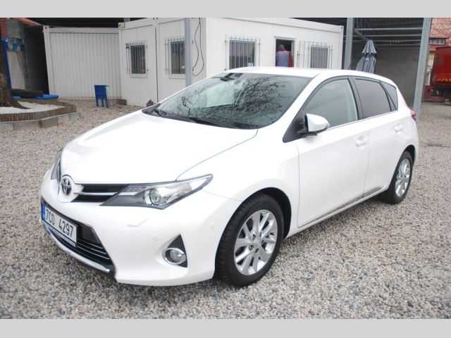 Toyota Auris hatchback 97kW benzin 201306