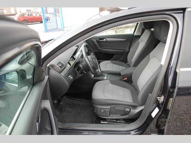 Volkswagen Passat kombi 103kW nafta 201210