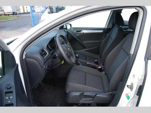 Volkswagen Golf kombi 77kW nafta 201011