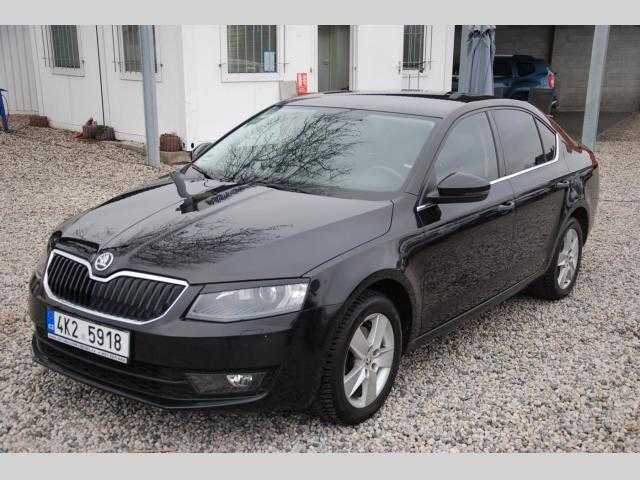 Škoda Octavia sedan 77kW benzin 201312