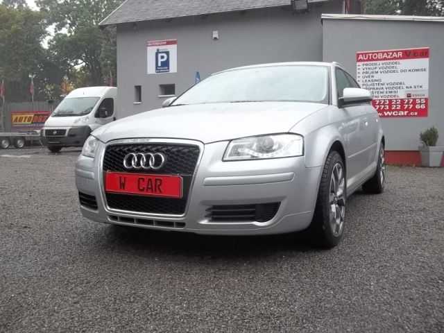 Audi A3 hatchback 103kW nafta 200601