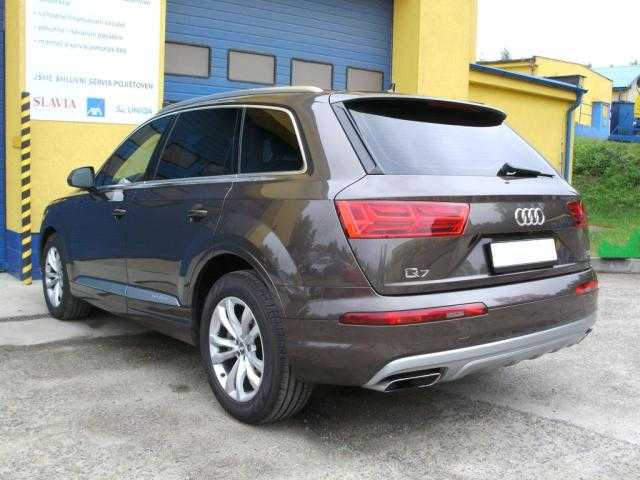 Audi Q7 terénní 245kW benzin 2015