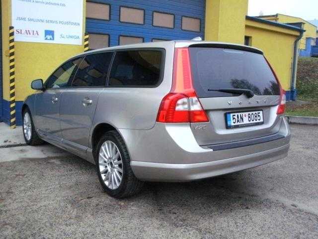 Volvo V70 kombi 136kW nafta 2010