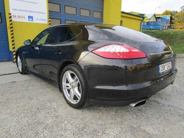 Porsche Panamera limuzína 220kW benzin 2011