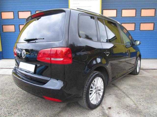 Volkswagen Touran kombi 103kW nafta 2015