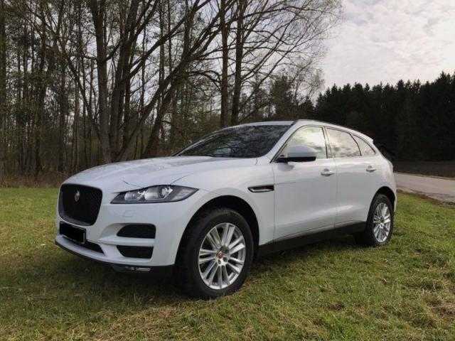 Jaguar F-Pace SUV 221kW nafta 2017