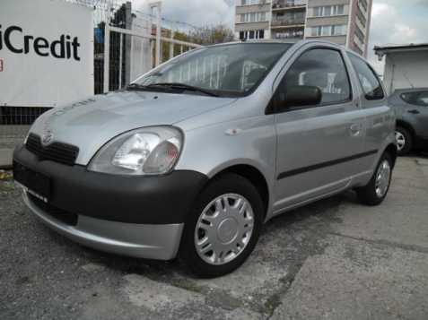 Toyota Yaris hatchback 50kW benzin 2001