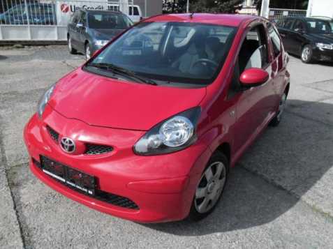 Toyota Aygo hatchback 50kW benzin 200609