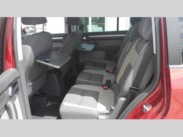 Volkswagen Touran MPV 103kW nafta 2007