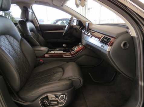 Audi A8 limuzína 184kW nafta 201006