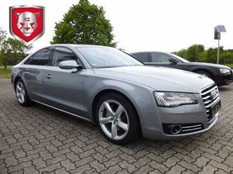 Audi A8 limuzína 184kW nafta 201206