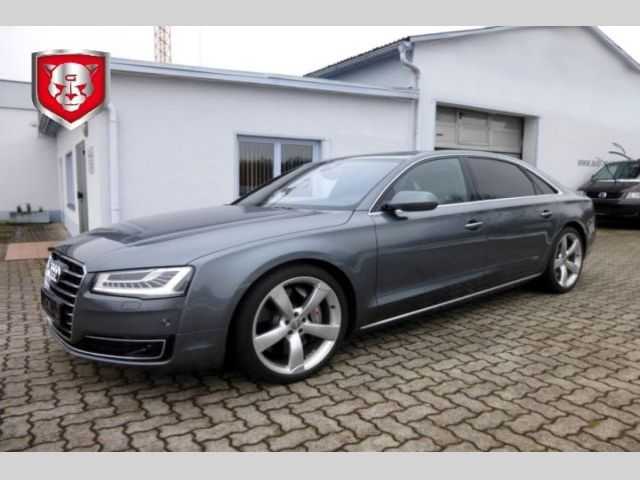 Audi A8 limuzína 283kW nafta 201312