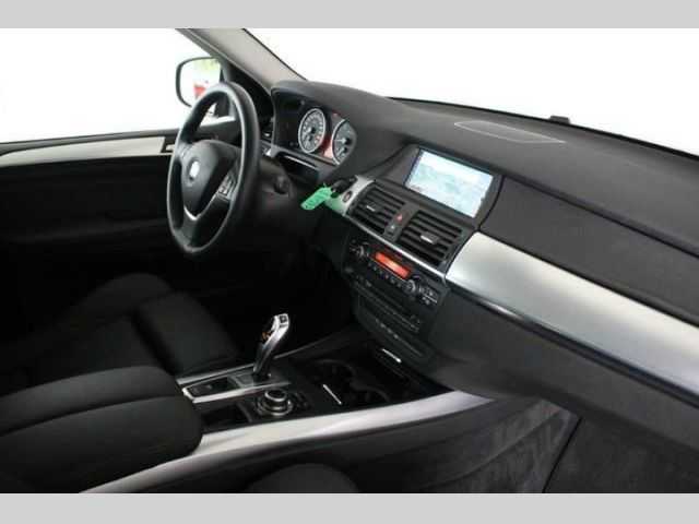 BMW X5 SUV 180kW nafta 201401