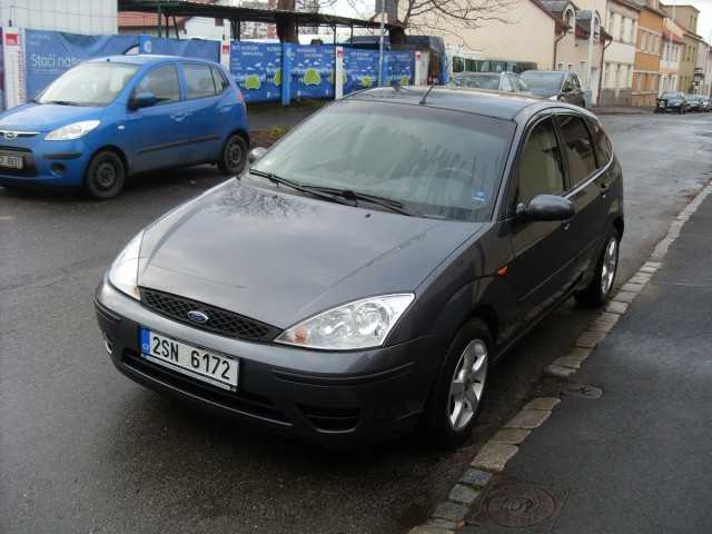 Ford Focus hatchback 74kW nafta 2004