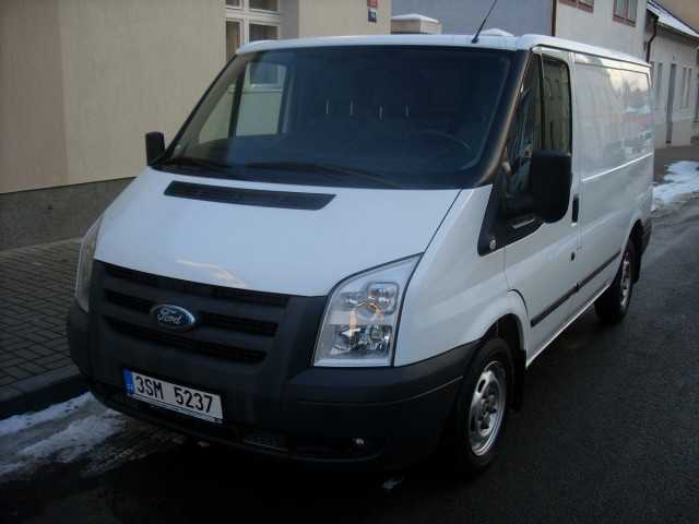 Ford Transit skříň 103kW nafta 2009