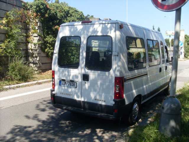 Peugeot Boxer minibus 94kW nafta 2003