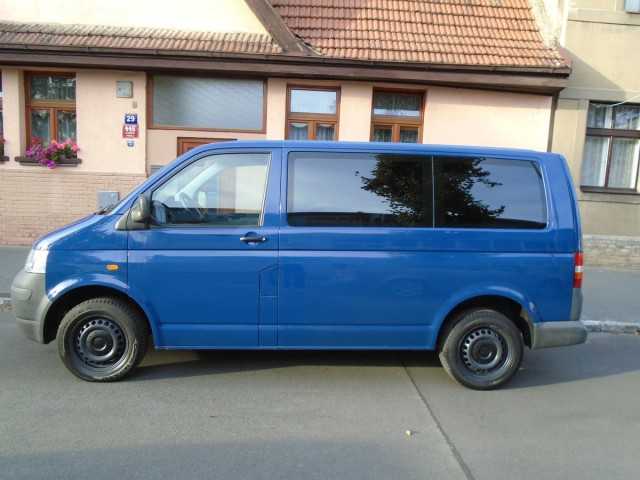 Volkswagen Transporter minibus 96kW nafta 2007