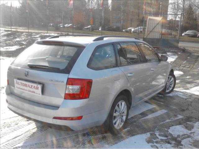 Škoda Octavia kombi 110kW nafta 201310